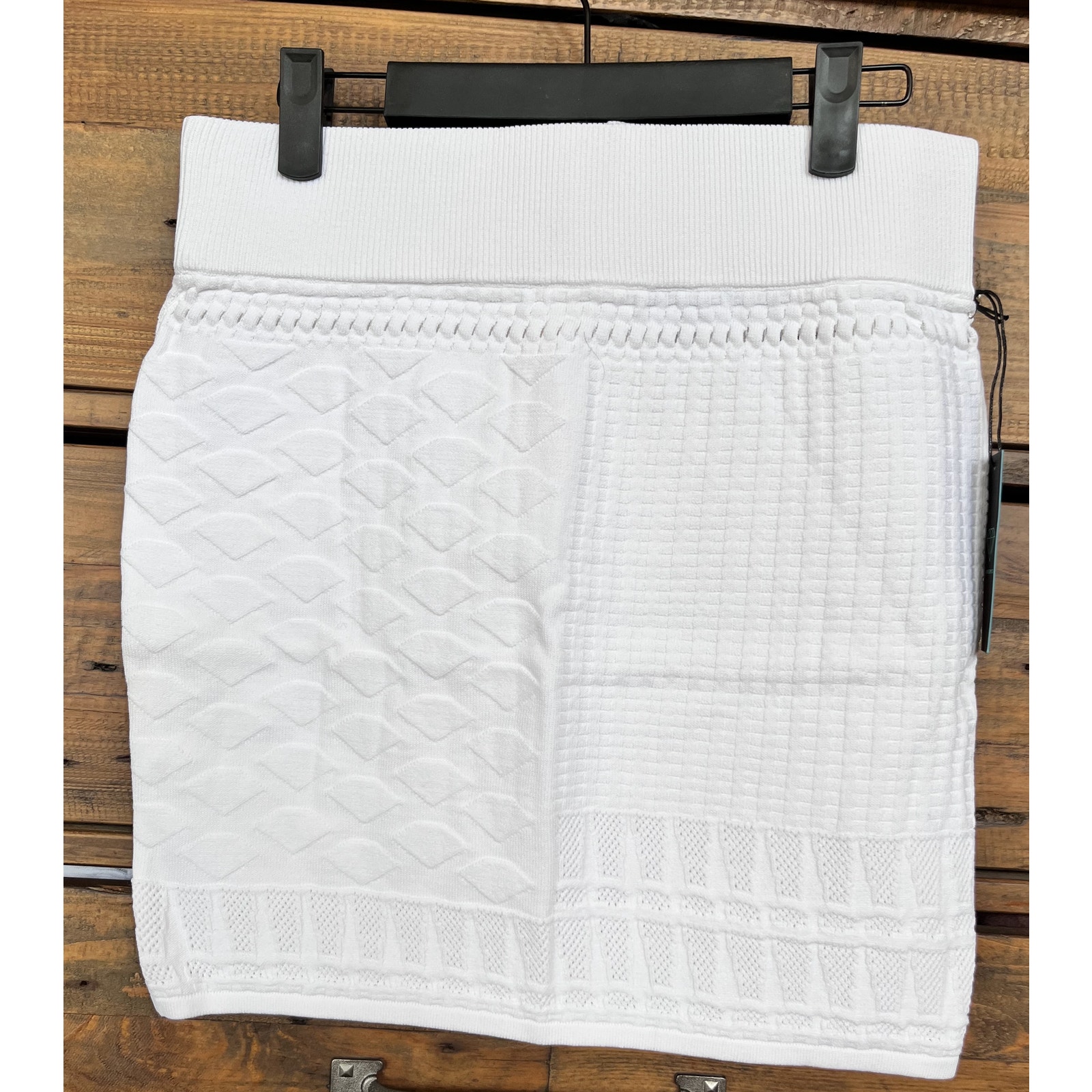 Diamond Supply Co. Women's White Quartz Mini Skirt Sz L Nwt